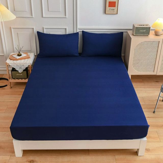 Fitted Solid Color Bed Covers