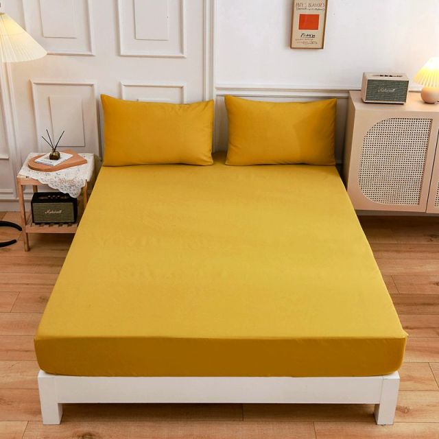 Fitted Solid Color Bed Covers